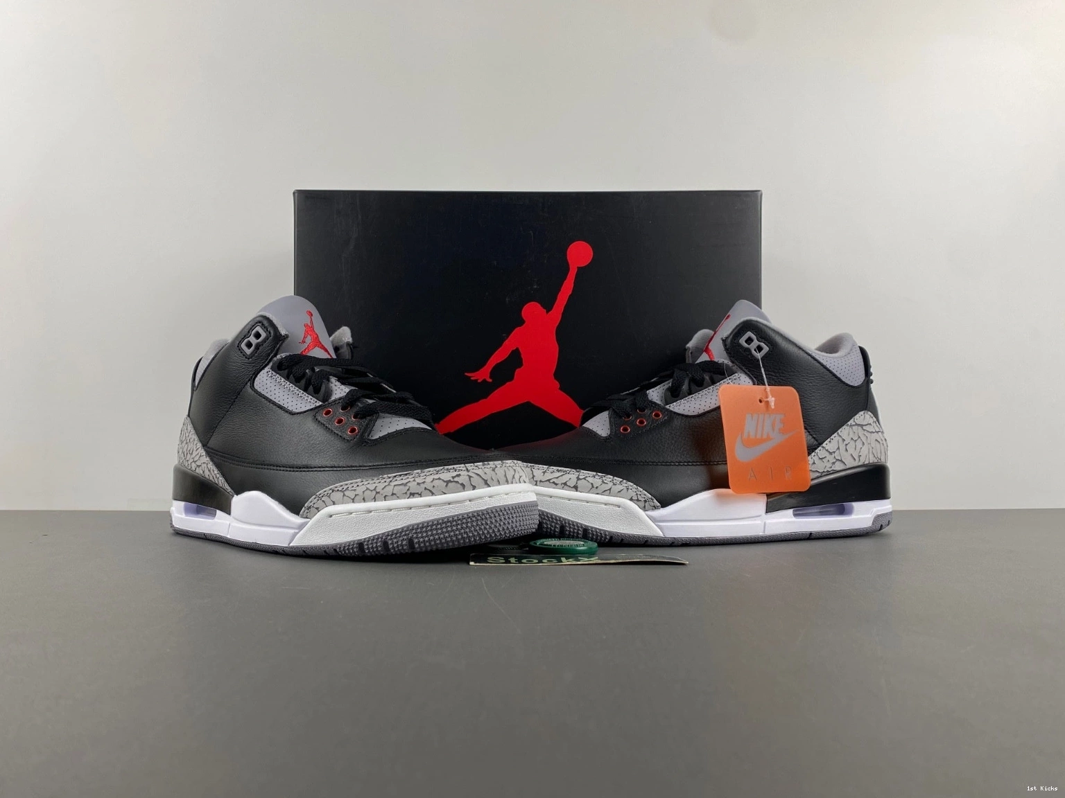 2024 Jordan Cement Black Air DN3707-010 3 0128